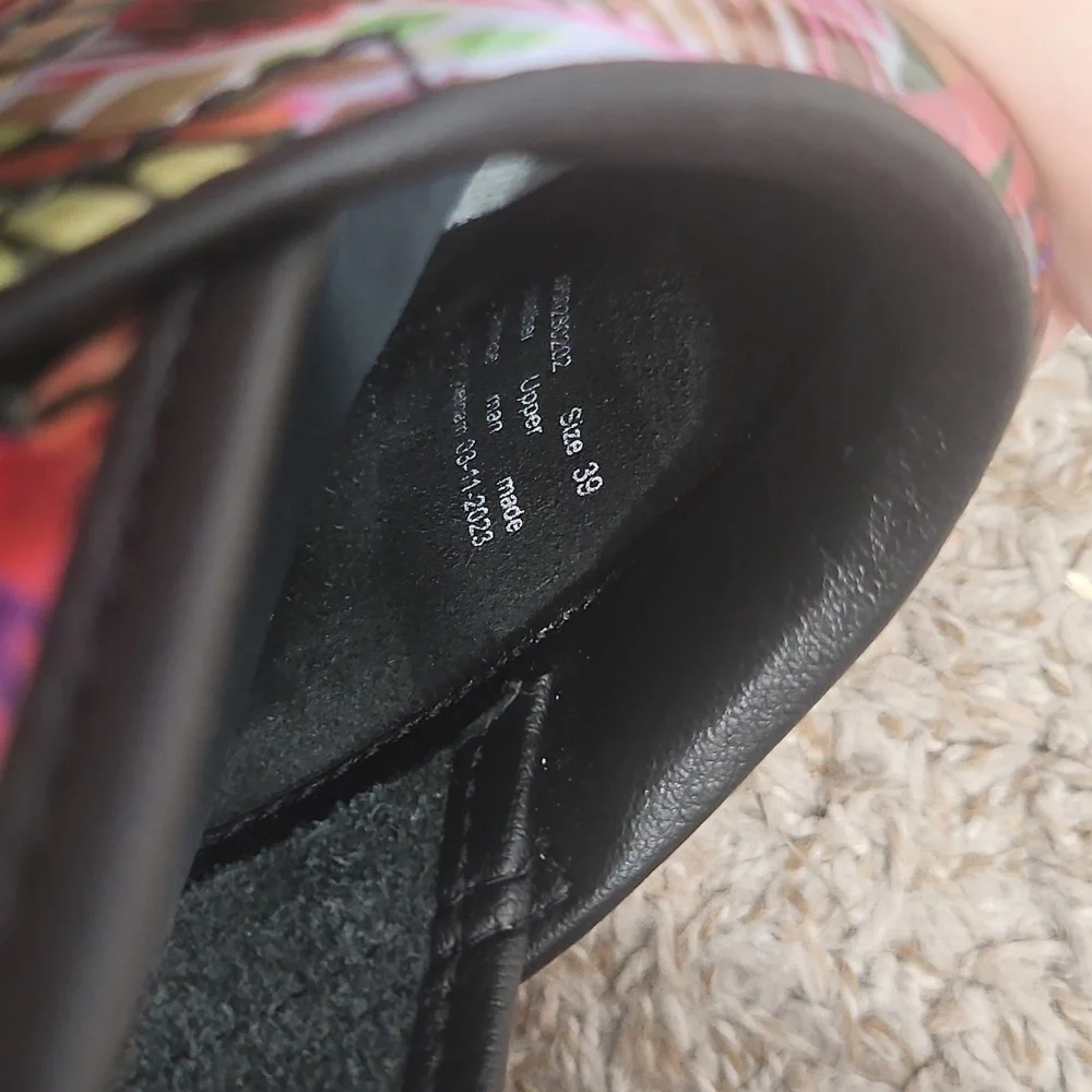 Dansko Professional Tropical Garden Patent Leather Clogs | XP 2.0 | EU 39 - Picture 9 of 9